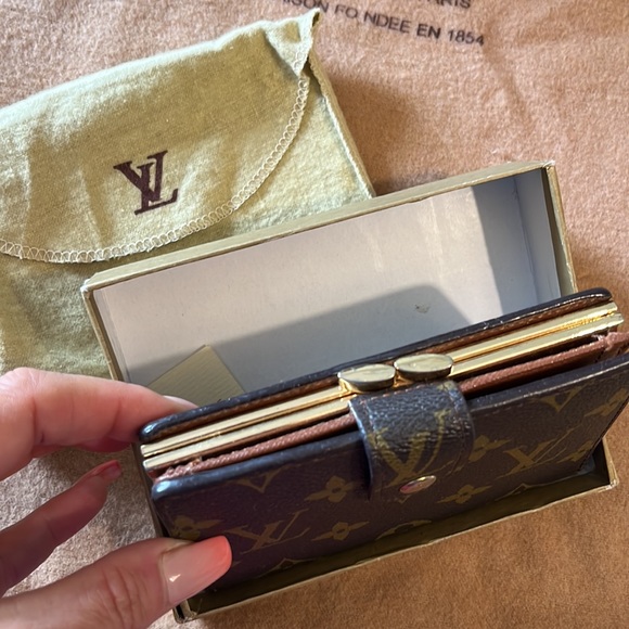 🌟 Louis Vuitton mini wallet - brown monogram logo - Picture 4 of 12